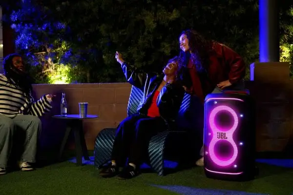 Limited-Time Sale for Summer Surprises QAR 99.00د.إ :JBL PartyBox 520 Portable Bluetooth Party Speaker with AI Sound Boost, 400W Powerful Sound, Dynamic Light Show, 15H... - Image 9